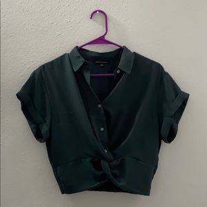 dark green cropped button top